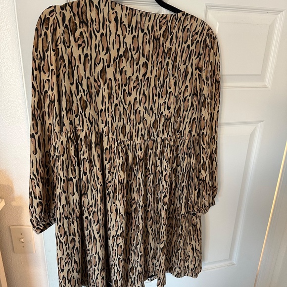 Aritzia Sunday Best Baby Doll Dress. Size medium - Picture 5 of 5